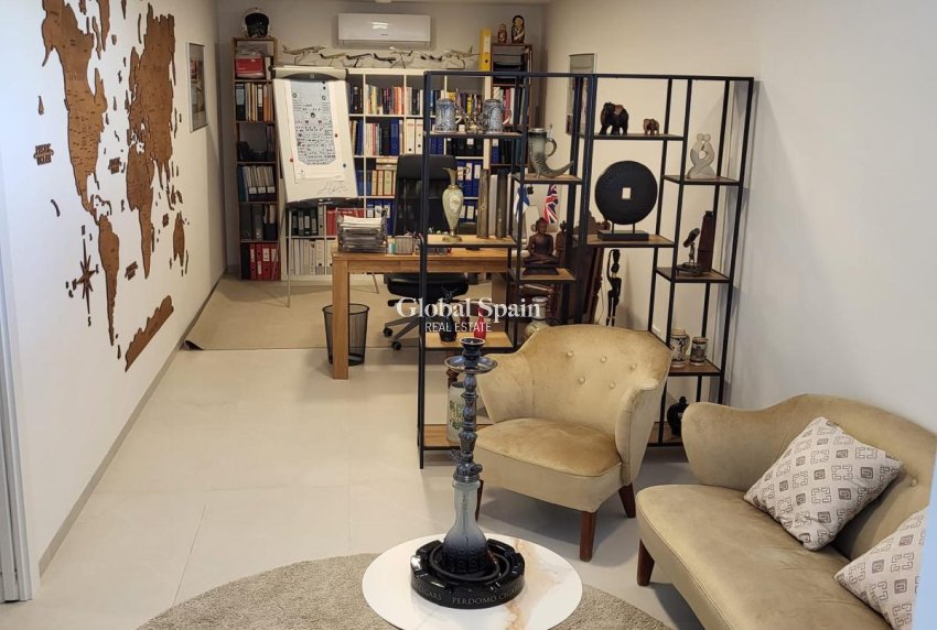 Venta - VILLA -
LAS COLINAS GOLF RESORT - Costa Blanca