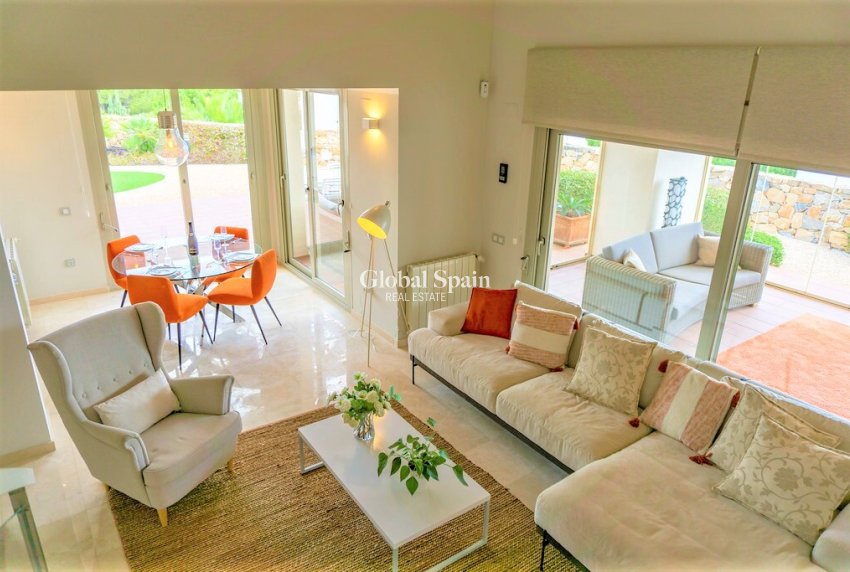 Venta - VILLA -
LAS COLINAS GOLF RESORT - Inland