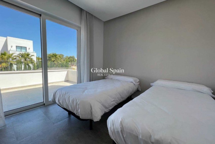 Venta - Villa -
LAS COLINAS GOLF RESORT - Las Colinas Golf