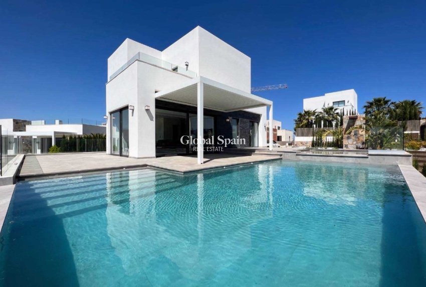 Venta - Villa -
LAS COLINAS GOLF RESORT - Las Colinas Golf