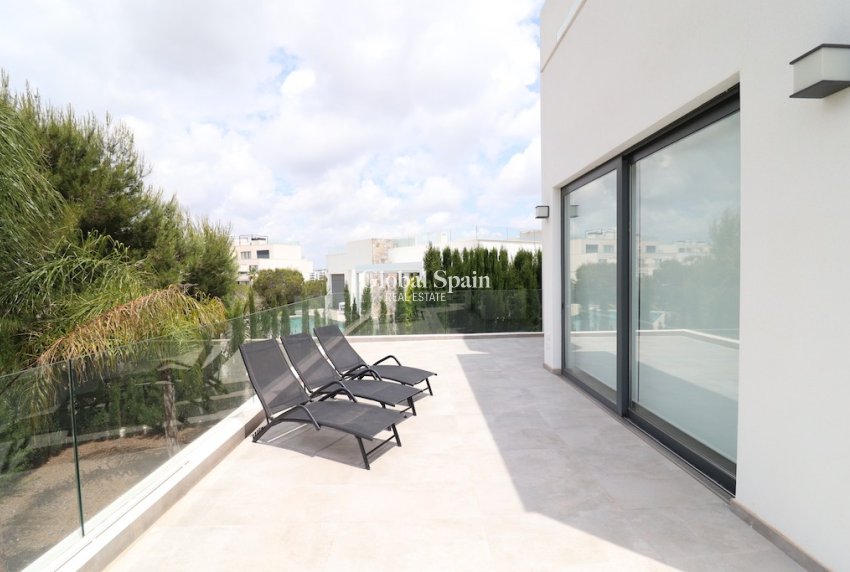 Venta - Villa -
LAS COLINAS GOLF RESORT - Las Colinas Golf