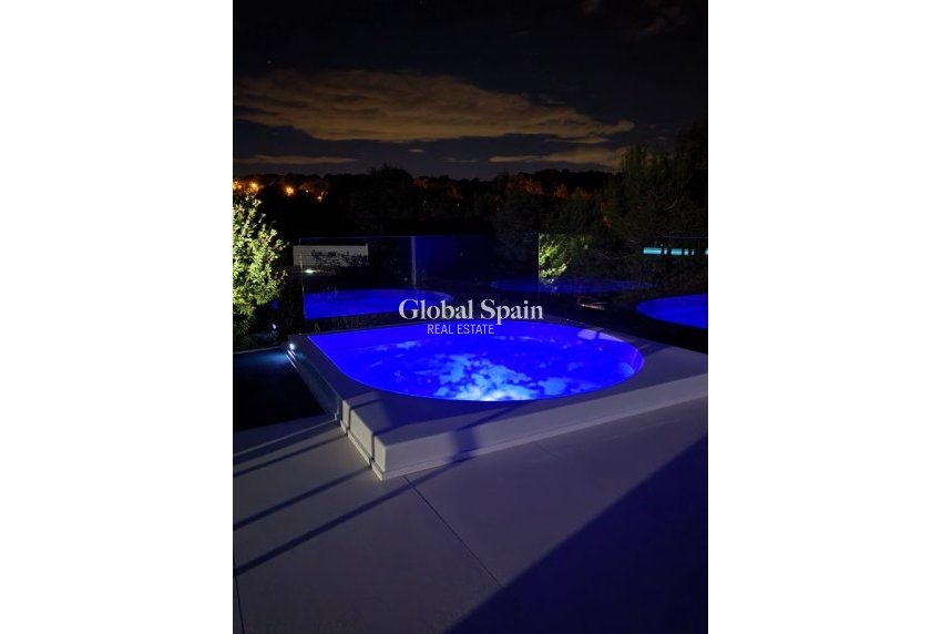 Venta - Villa -
LAS COLINAS GOLF RESORT - Las Colinas Golf