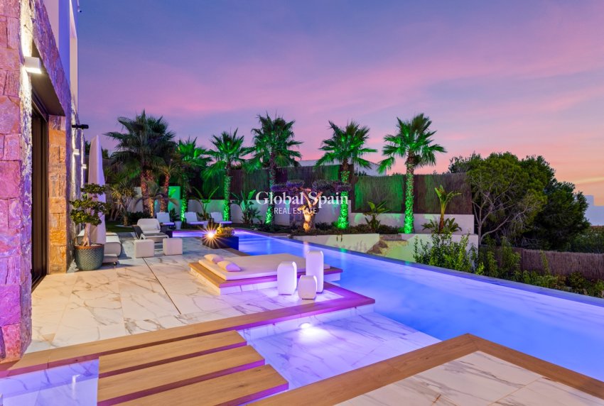 Venta - VILLA -
LAS COLINAS GOLF RESORT - Las Colinas Golf