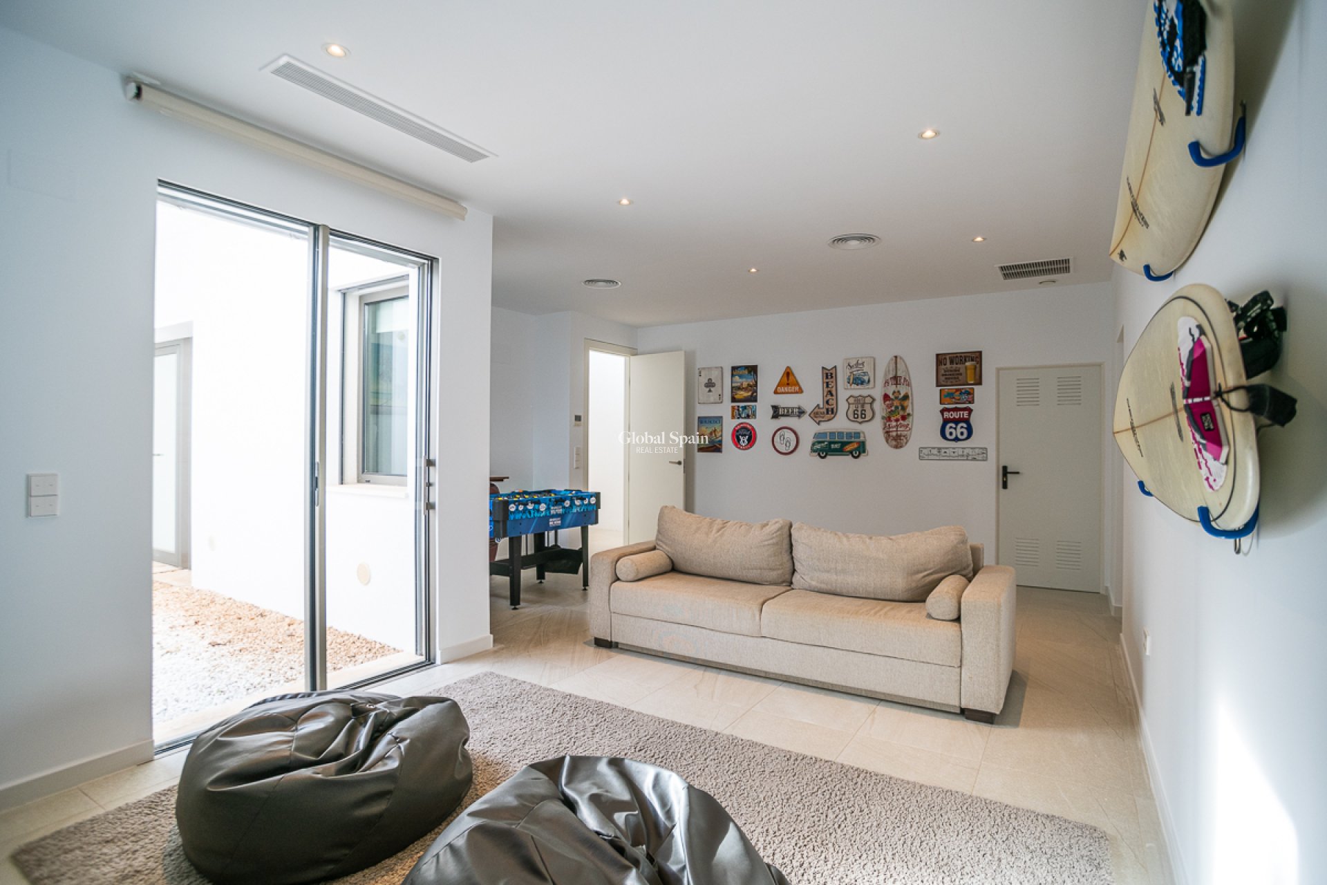 Venta - VILLA -
LAS COLINAS GOLF RESORT