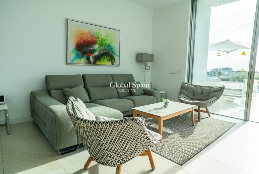 Venta - VILLA -
LAS COLINAS GOLF RESORT