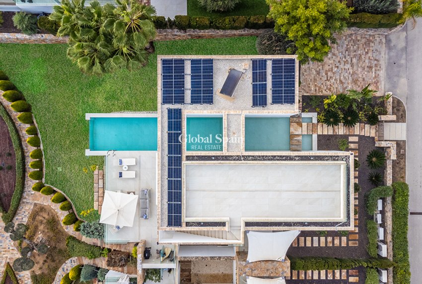 Venta - VILLA -
LAS COLINAS GOLF RESORT