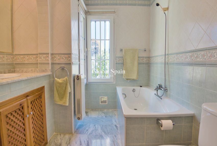 Venta - VILLA -
LAS RAMBLAS GOLF - Costa Blanca