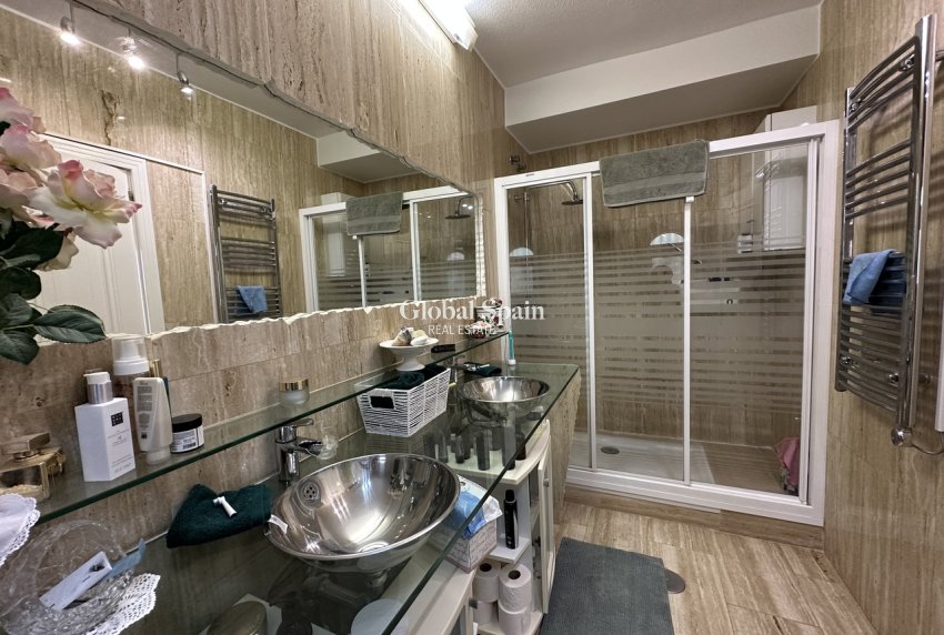 Venta - VILLA -
LAS RAMBLAS GOLF - Inland