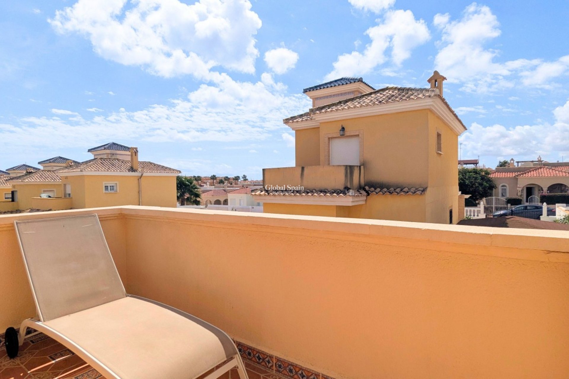Venta - VILLA -
LO CRISPÍN - Inland