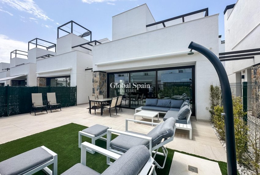 Venta - VILLA -
LOS ALCÁZARES - Dolores De Pacheco-santa Rosalía