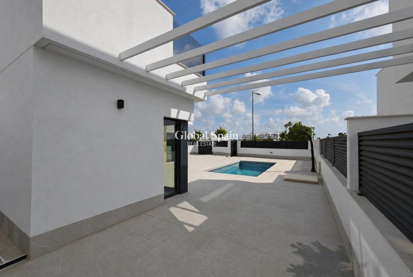 Venta - VILLA -
LOS ALCÁZARES - Dolores De Pacheco-santa Rosalía