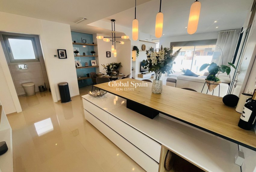 Venta - VILLA -
LOS ALCÁZARES