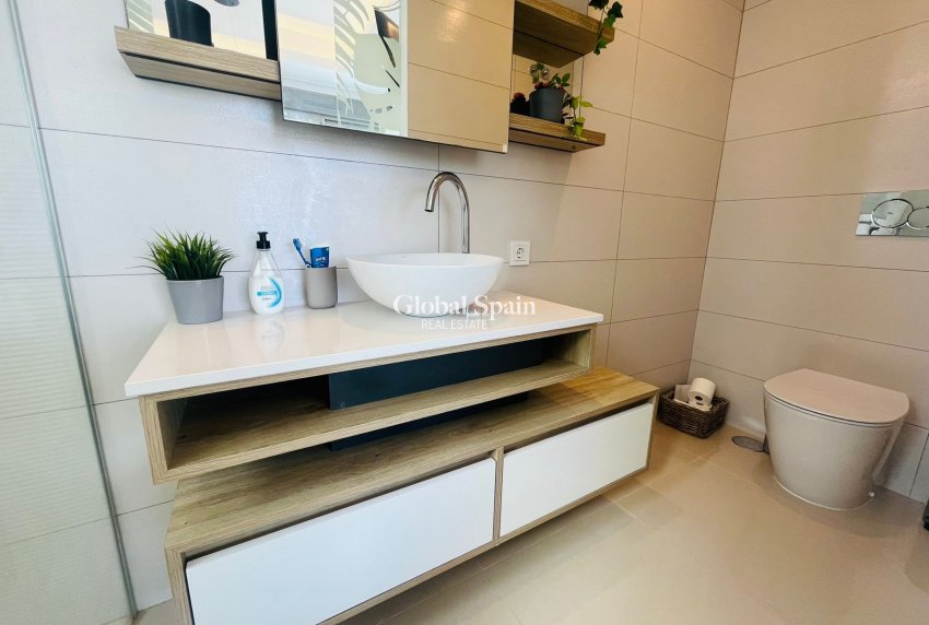 Venta - VILLA -
LOS ALCÁZARES