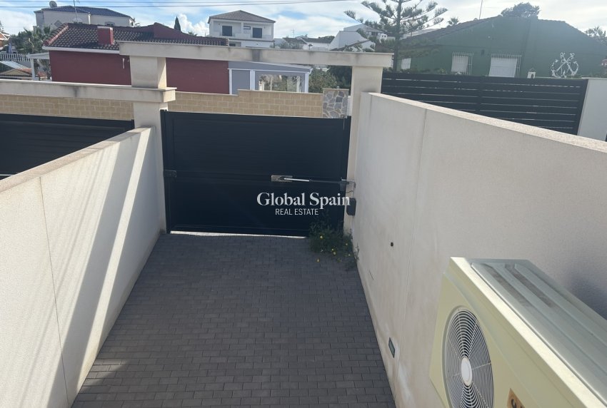 Venta - VILLA -
LOS BALCONES - LOS ALTOS - Costa Blanca