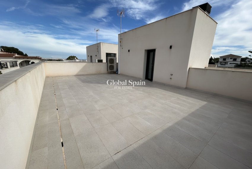 Venta - VILLA -
LOS BALCONES - LOS ALTOS - Costa Blanca