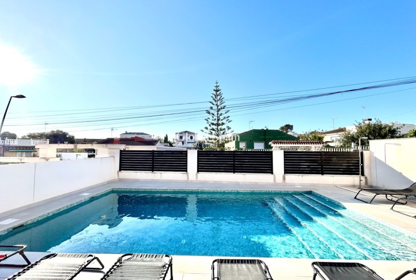 Venta - VILLA -
LOS BALCONES - LOS ALTOS - Costa Blanca