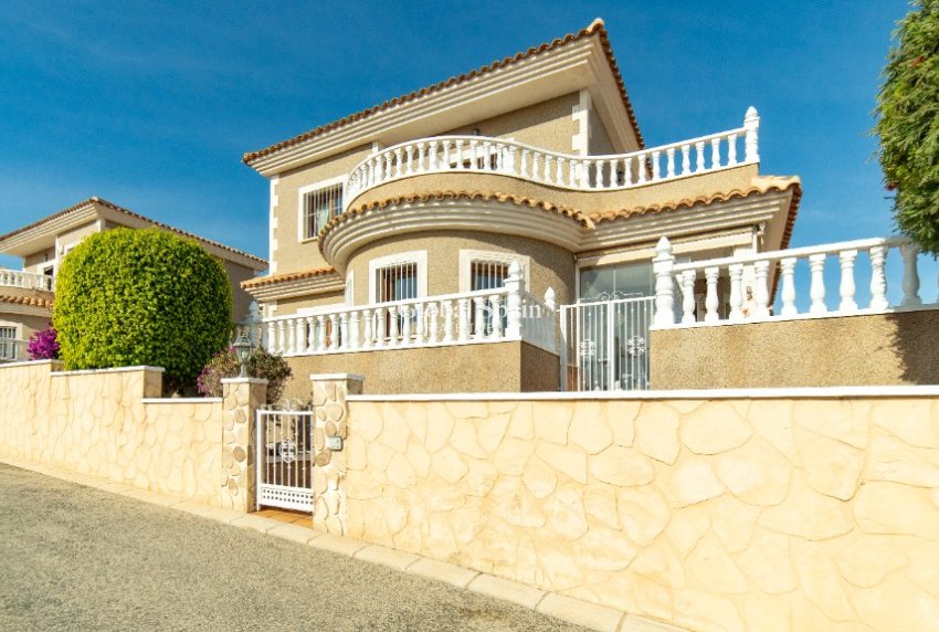 Venta - Villa -
LOS BALCONES - LOS ALTOS