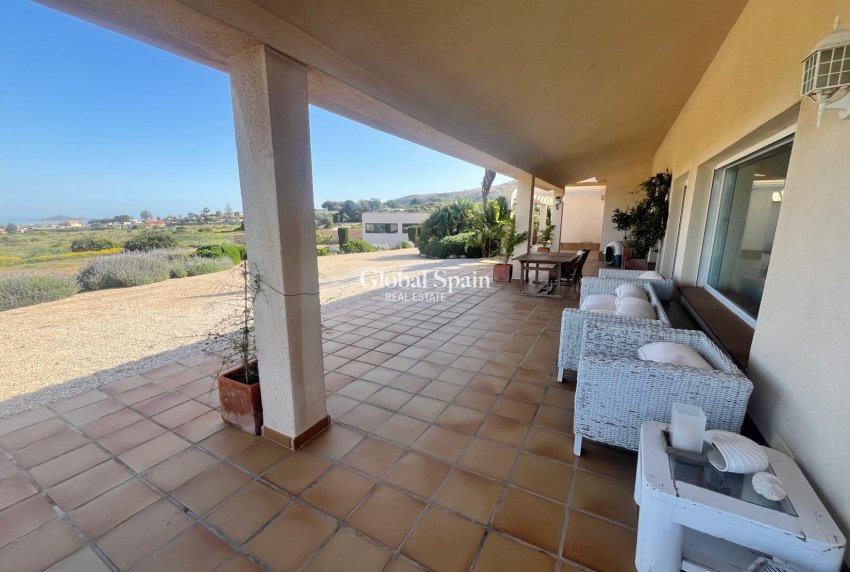 Venta - VILLA -
LOS BELONES - Inland