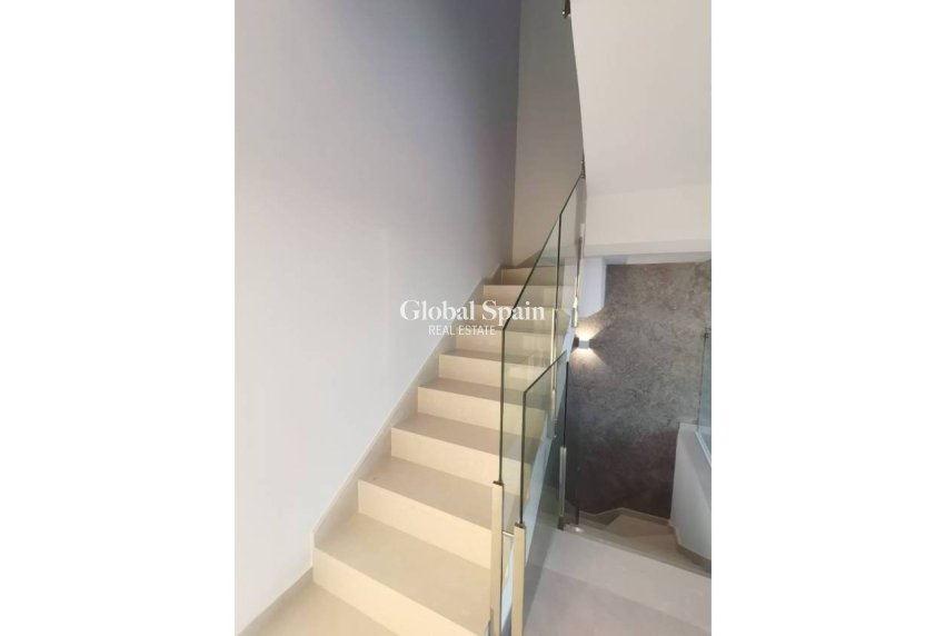 Venta - VILLA -
LOS MONTESINOS - Costa Blanca