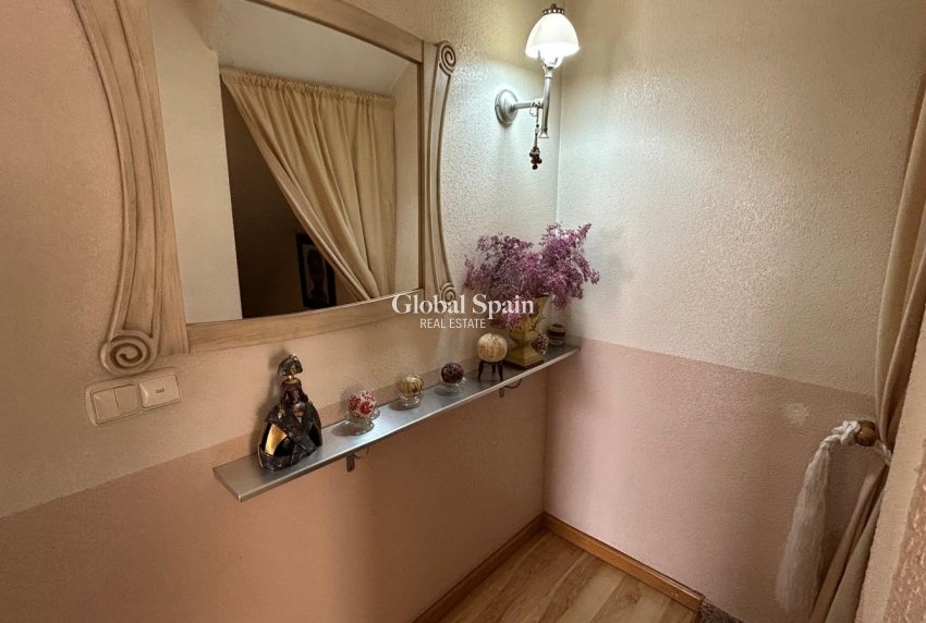 Venta - VILLA -
LOS MONTESINOS - Costa Blanca