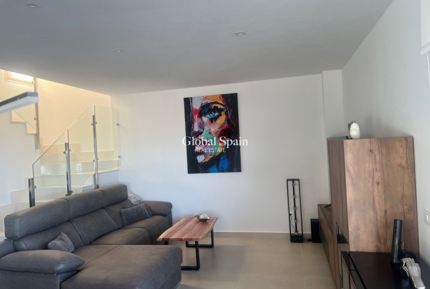 Venta - VILLA -
LOS MONTESINOS - Costa Blanca