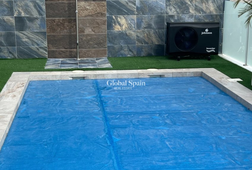 Venta - VILLA -
LOS MONTESINOS - Costa Blanca