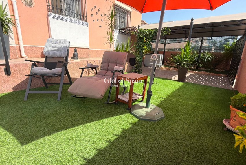 Venta - VILLA -
LOS MONTESINOS - Costa Blanca