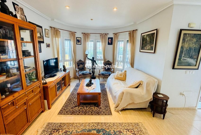 Venta - VILLA -
LOS MONTESINOS - La Herrada