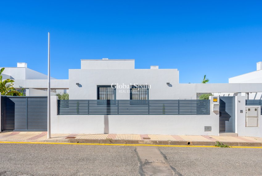 Venta - VILLA -
MAR DE CRISTAL - Costa Calida