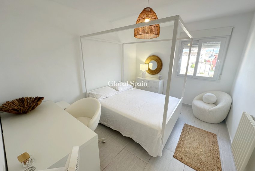 Venta - VILLA -
MAR MENOR GOLF RESORT - Inland