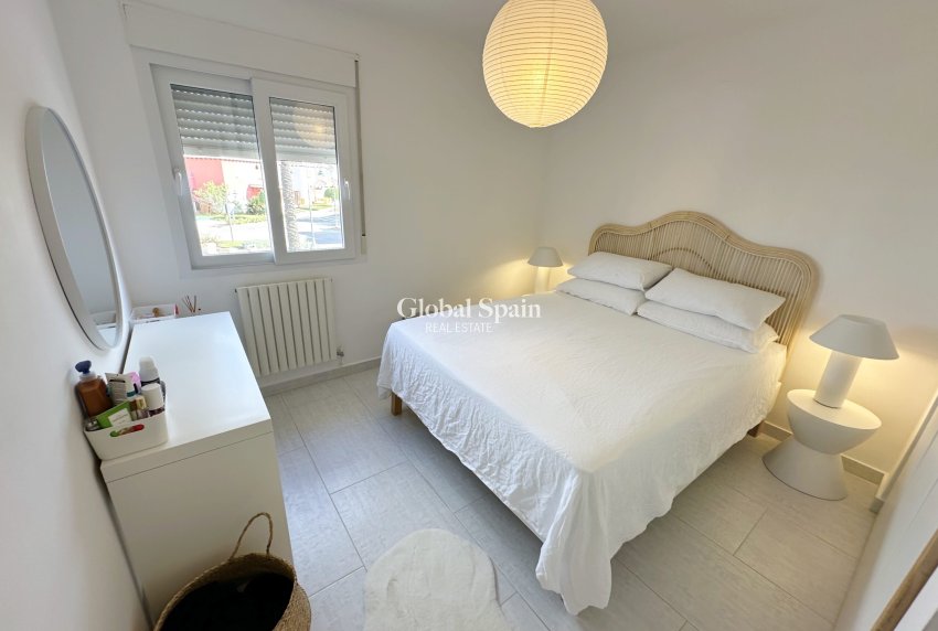 Venta - VILLA -
MAR MENOR GOLF RESORT - Inland