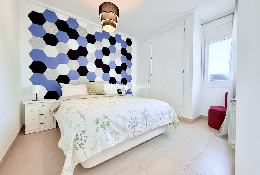 Venta - VILLA -
MAR MENOR GOLF RESORT - Inland