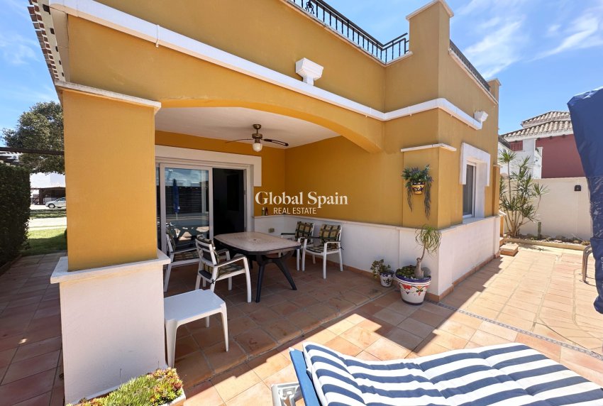 Venta - VILLA -
MAR MENOR GOLF RESORT - Inland