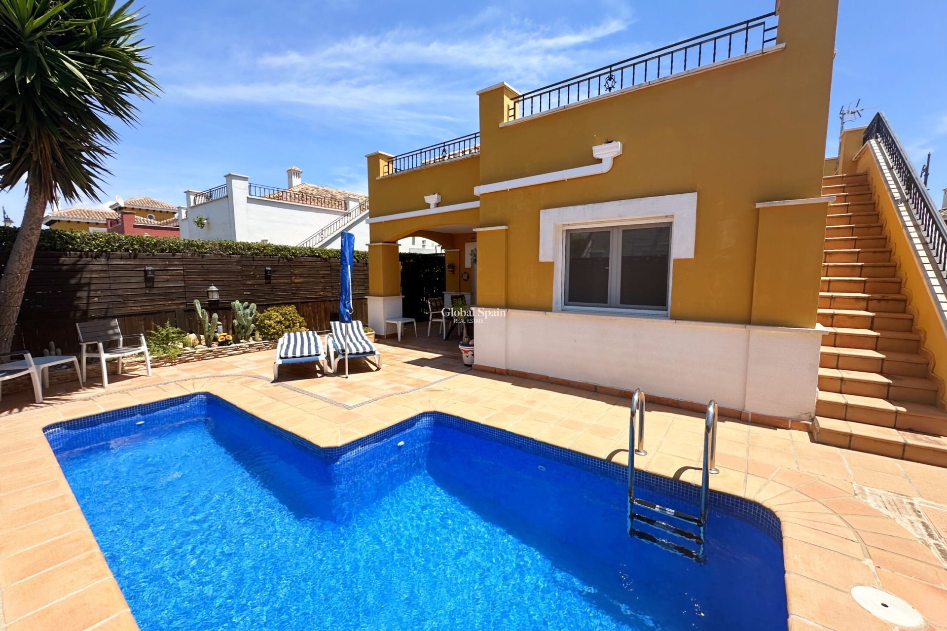 Venta - VILLA -
MAR MENOR GOLF RESORT - Inland