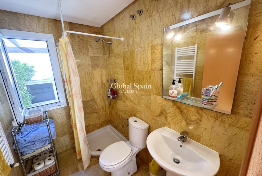 Venta - VILLA -
MAR MENOR GOLF RESORT - Inland