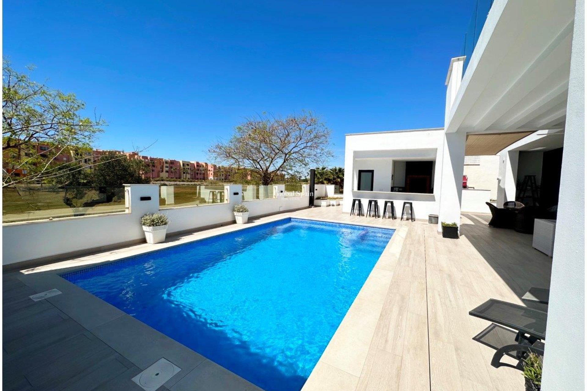 Venta - VILLA -
MAR MENOR GOLF RESORT - Inland