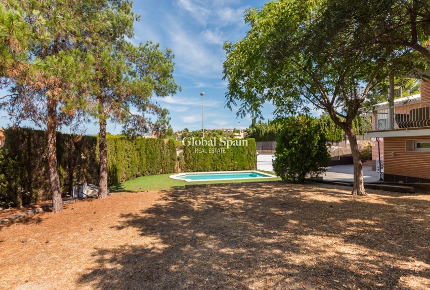 Venta - VILLA -
MOLINA DEL SEGURA