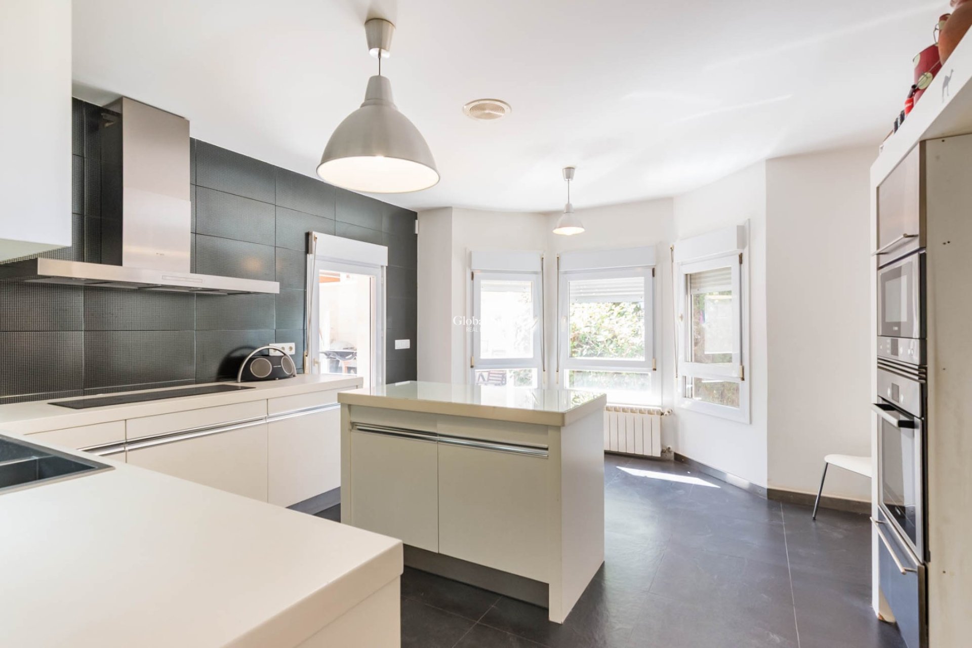 Venta - VILLA -
MOLINA DEL SEGURA