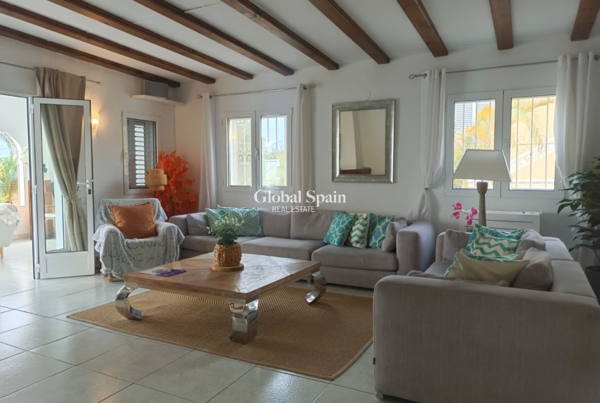Venta - VILLA -
MORAIRA_TEULADA - center