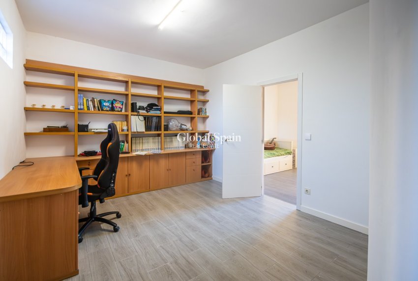 Venta - Villa -
ORIHUELA - Benferri