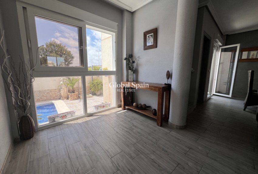 Venta - Villa -
ORIHUELA - Costa Blanca Sur