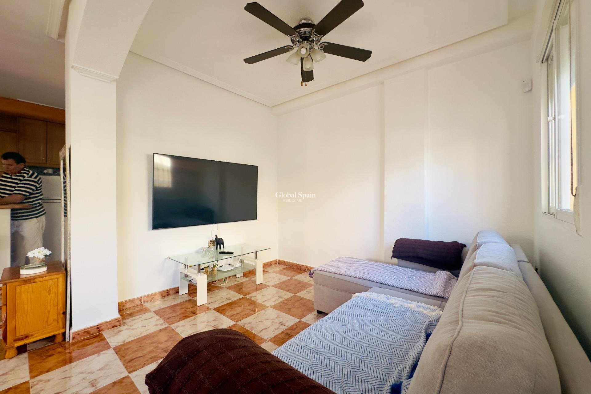 Venta - VILLA -
ORIHUELA COSTA - CABO ROIG