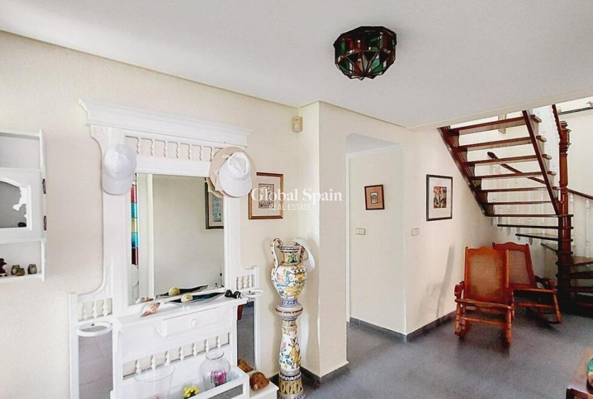 Venta - VILLA -
ORIHUELA COSTA - CABO ROIG