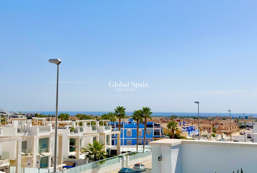 Venta - VILLA -
ORIHUELA COSTA - CABO ROIG