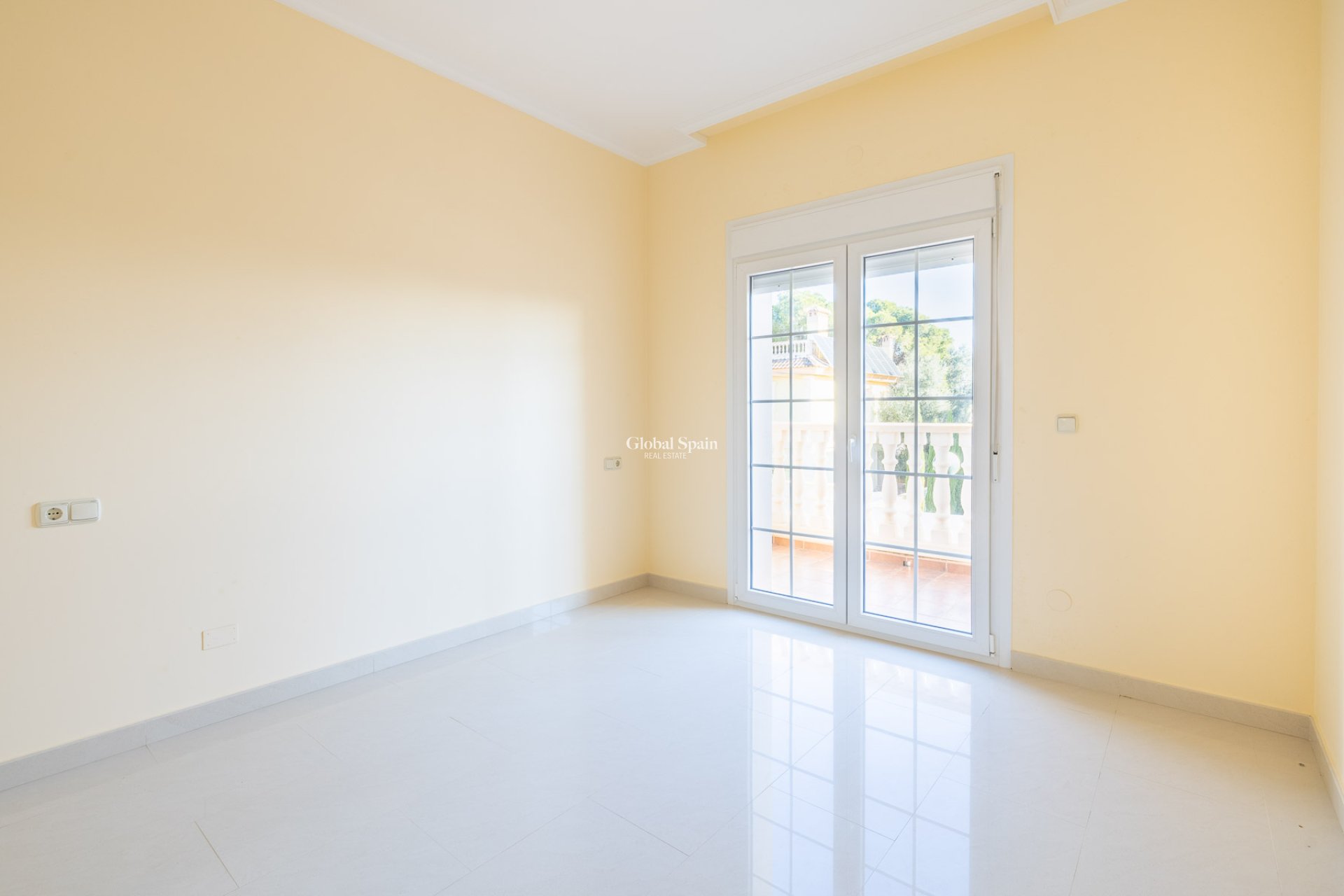 Venta - Villa -
ORIHUELA COSTA - CABO ROIG