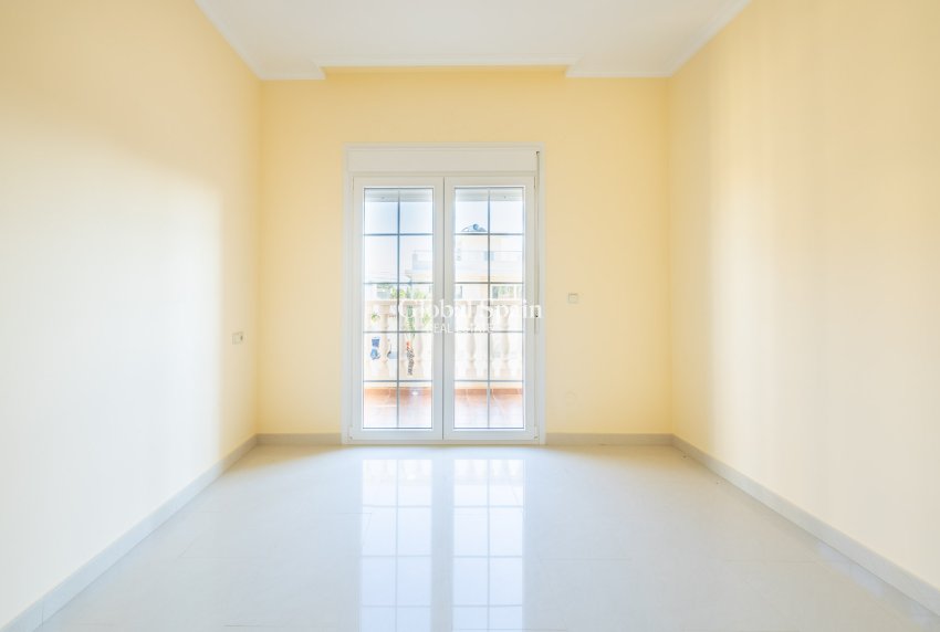 Venta - Villa -
ORIHUELA COSTA - CABO ROIG