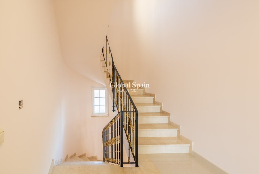 Venta - Villa -
ORIHUELA COSTA - CABO ROIG