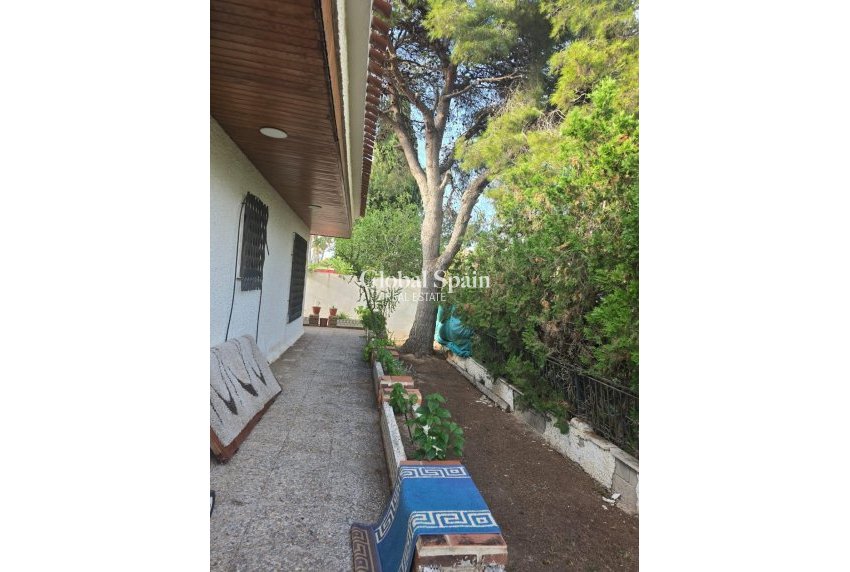 Venta - VILLA -
ORIHUELA COSTA - CAMPOAMOR