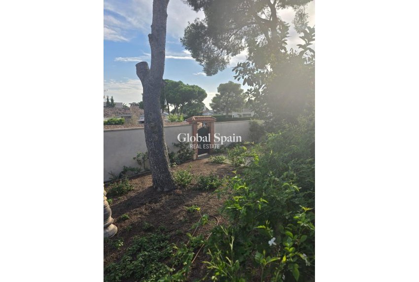 Venta - VILLA -
ORIHUELA COSTA - CAMPOAMOR