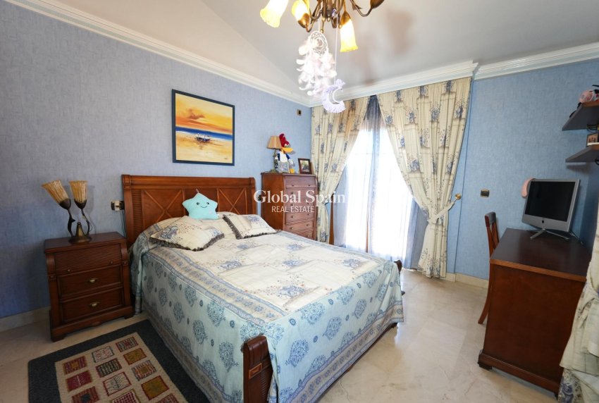 Venta - VILLA -
ORIHUELA COSTA - CAMPOAMOR